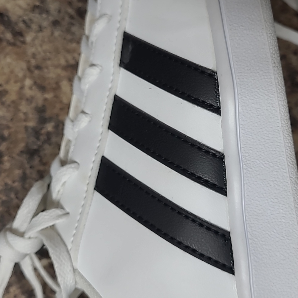 Classic Adidas Leather Sneakers - Picture 9 of 10